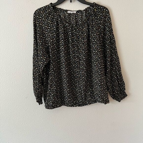 Maurices Ditsy Floral Cinched Bottom Blouse size L - Picture 2 of 9